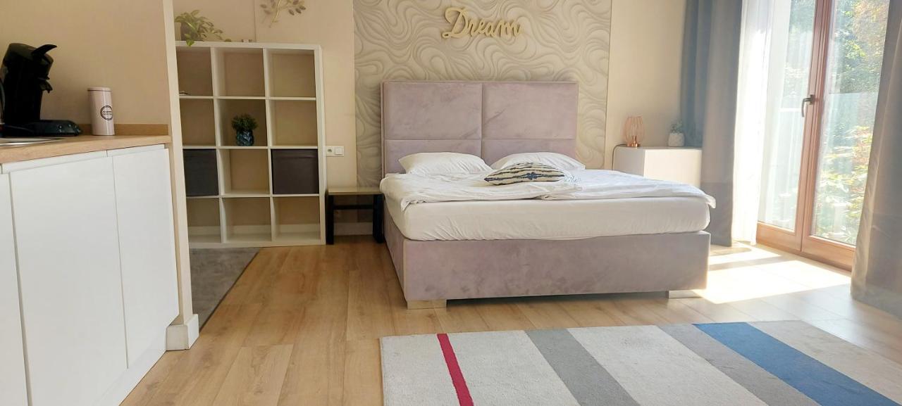 L&L Apartment Old Town Познан Екстериор снимка