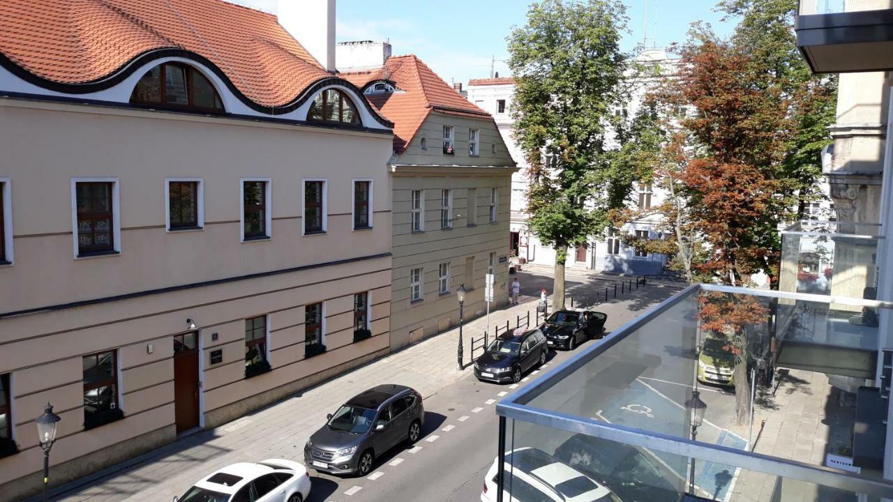 L&L Apartment Old Town Познан Екстериор снимка